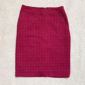 Merona fuchsia houndstooth pencil skirt